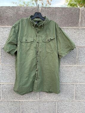 Mountain Hardwear Mens XXL Green Button Up Shirt Check Pattern 100% Cotton Hike